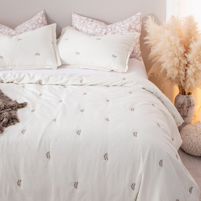 Faux Linen Embroidery Quilt