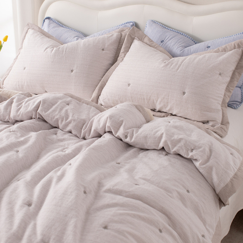 Yarn-dyed Faux Cotton-linen Embroidery Quilt
