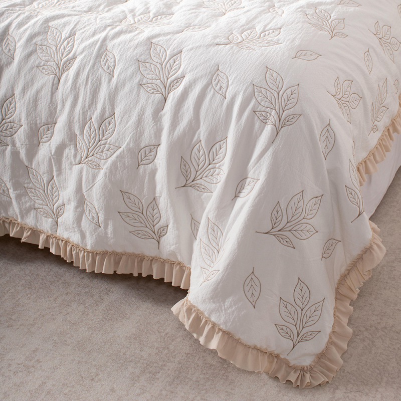 Faux Cotton-linen Embroidery Quilt with Ruffle Edge