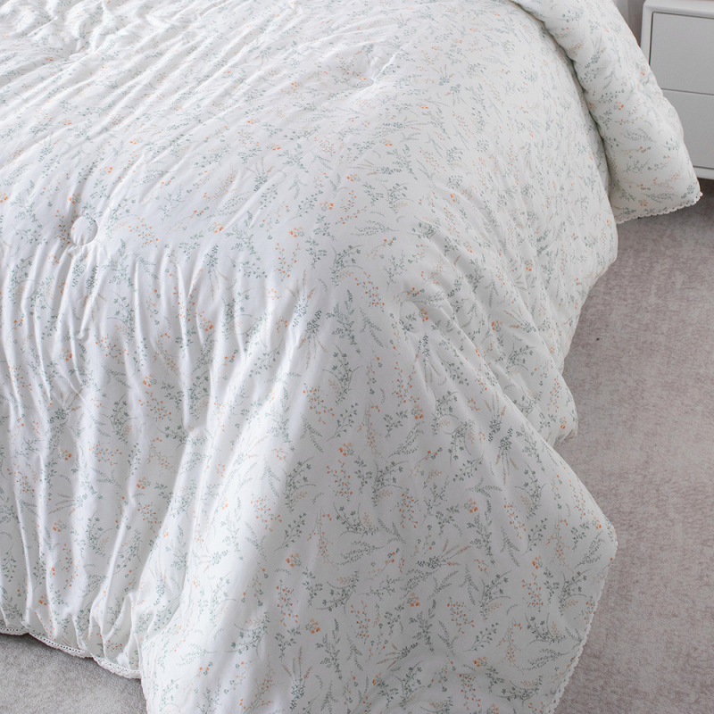 Botanical Tencel Comforter with Lace
