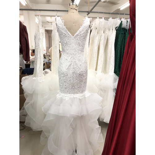 2022 new arrivals v-neck handmade embroidery beaded mermaid tiered skirt formal prom dress