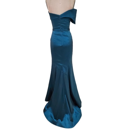 Sweetheart neckline sleeveless blue satin mermaid long evening dresses with sweep train