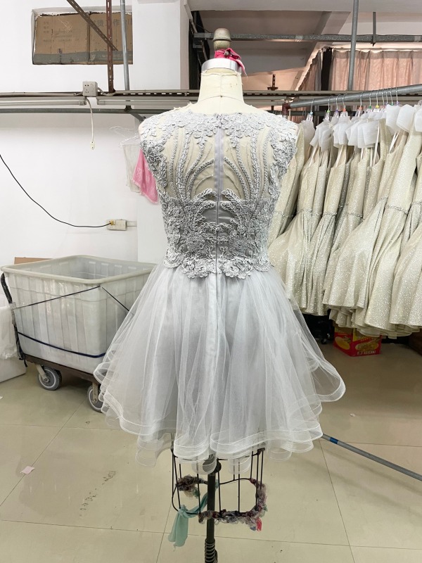 Knee Length Sleeveless Short Homecoming Dress
