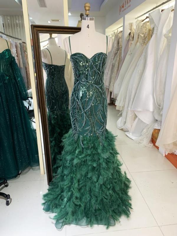 Red emerald wholesale mermaid sequin sleeveless fishtail feather mermaid prom evening dresses women lady elegant
