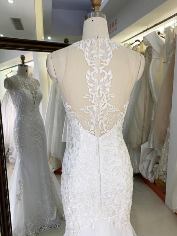 White Embroidery tulle mermaid fitted halter neck bridal dresses with long train for wedding dress ball gown luxury brida