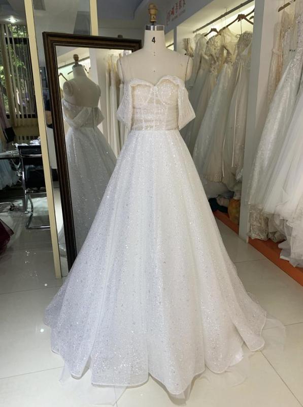 New pleat sequin off shoulder wholesale wedding dresses bridal 2023 for woman