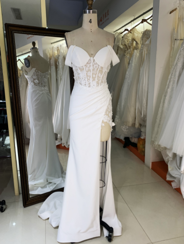 Wholesale dress for vintage elegant white floral lace fabric for wedding dress