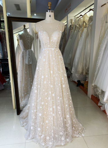 V neck elegan white floral lace fabric for wedding dress new for woman