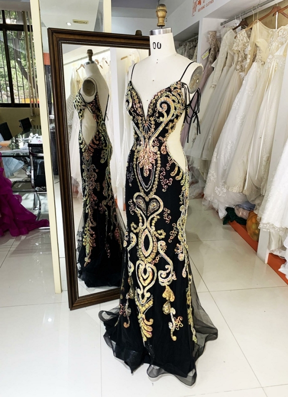 2023 New black sequined prom long spaghetti strap beading evening dresses