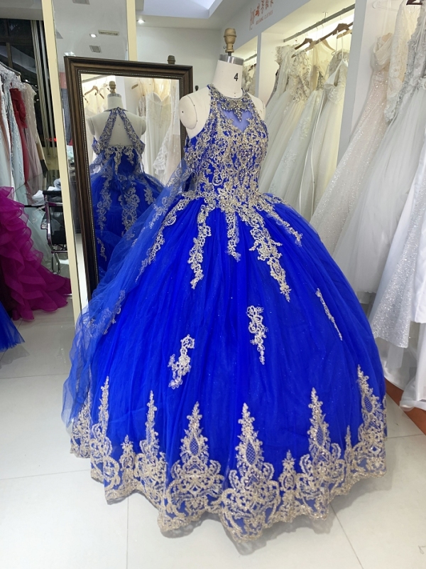 Royal halter neck gold embroidery beading lace up back quinceanera sweet 16 ball gown
