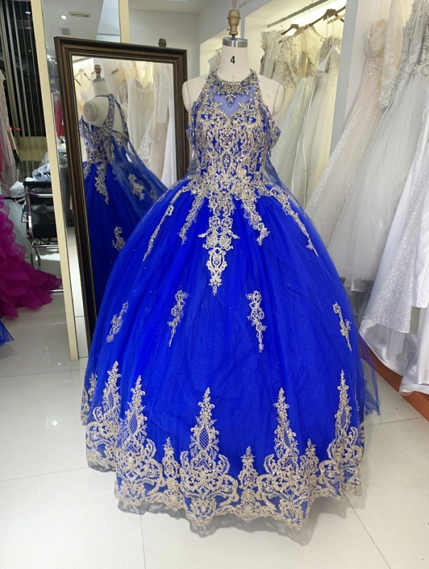 Royal halter neck gold embroidery beading lace up back quinceanera sweet 16 ball gown