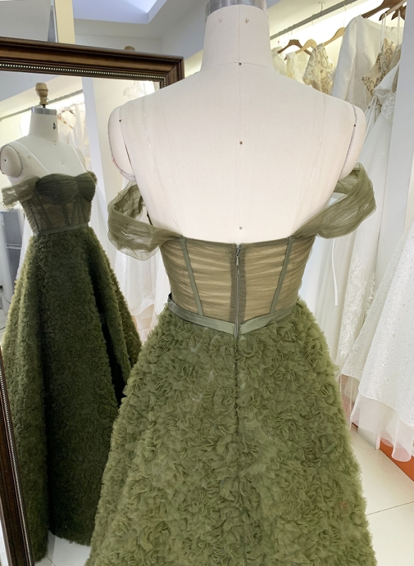 2024 green off shoulder sleeveless A line corset tulle zipper up back prom evening women dresses