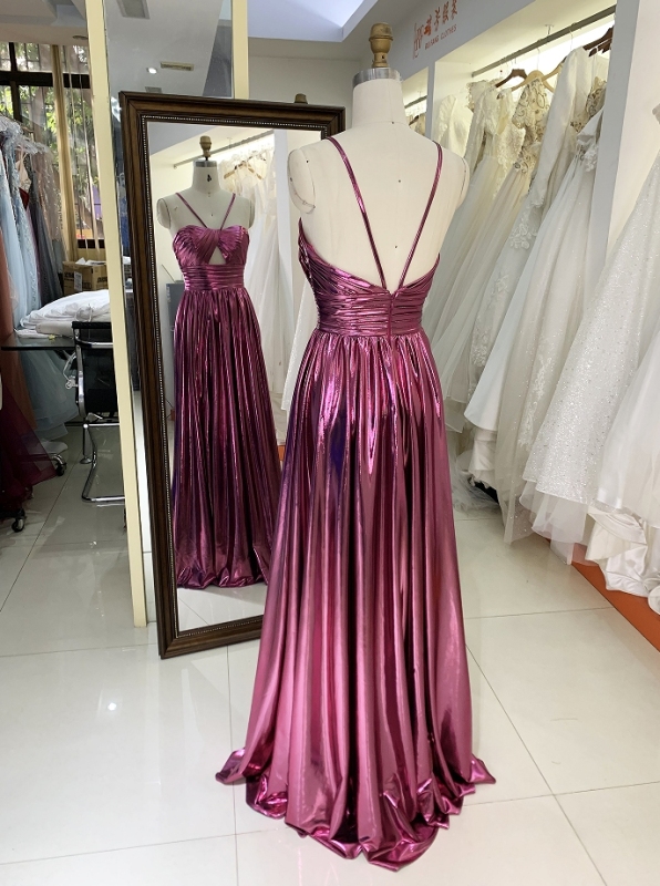New sleeveless halter neck hole prom dresses metal fabric for girl