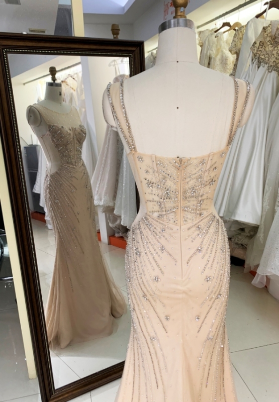 2024 champagne corset hand pleated beading rhinestone round neck mermaid evening mother of the bride dresses