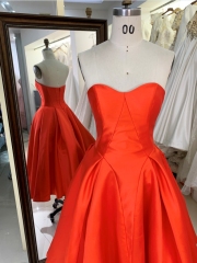 2024 New women satin sweetheart knee length red prom dresses for teen