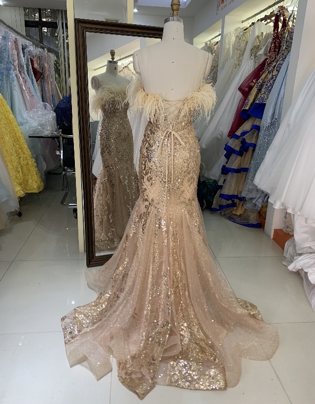 New glitter sequin luxury feather wholesale long gowns evening prom dress 2025