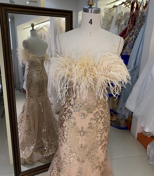 New glitter sequin luxury feather wholesale long gowns evening prom dress 2025