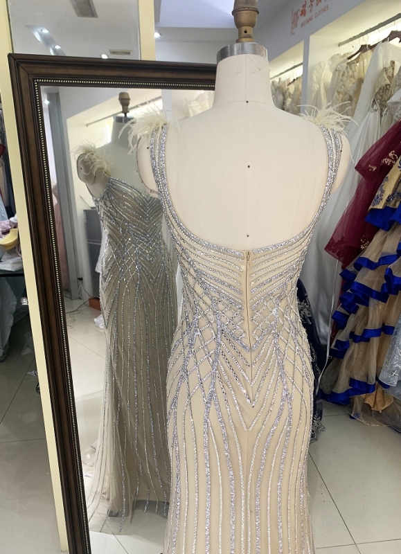 Wholesale silver champagne mermaid feather beading long gown prom evening dress 2025