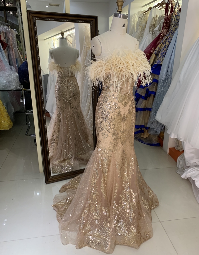 New glitter sequin luxury feather wholesale long gowns evening prom dress 2025