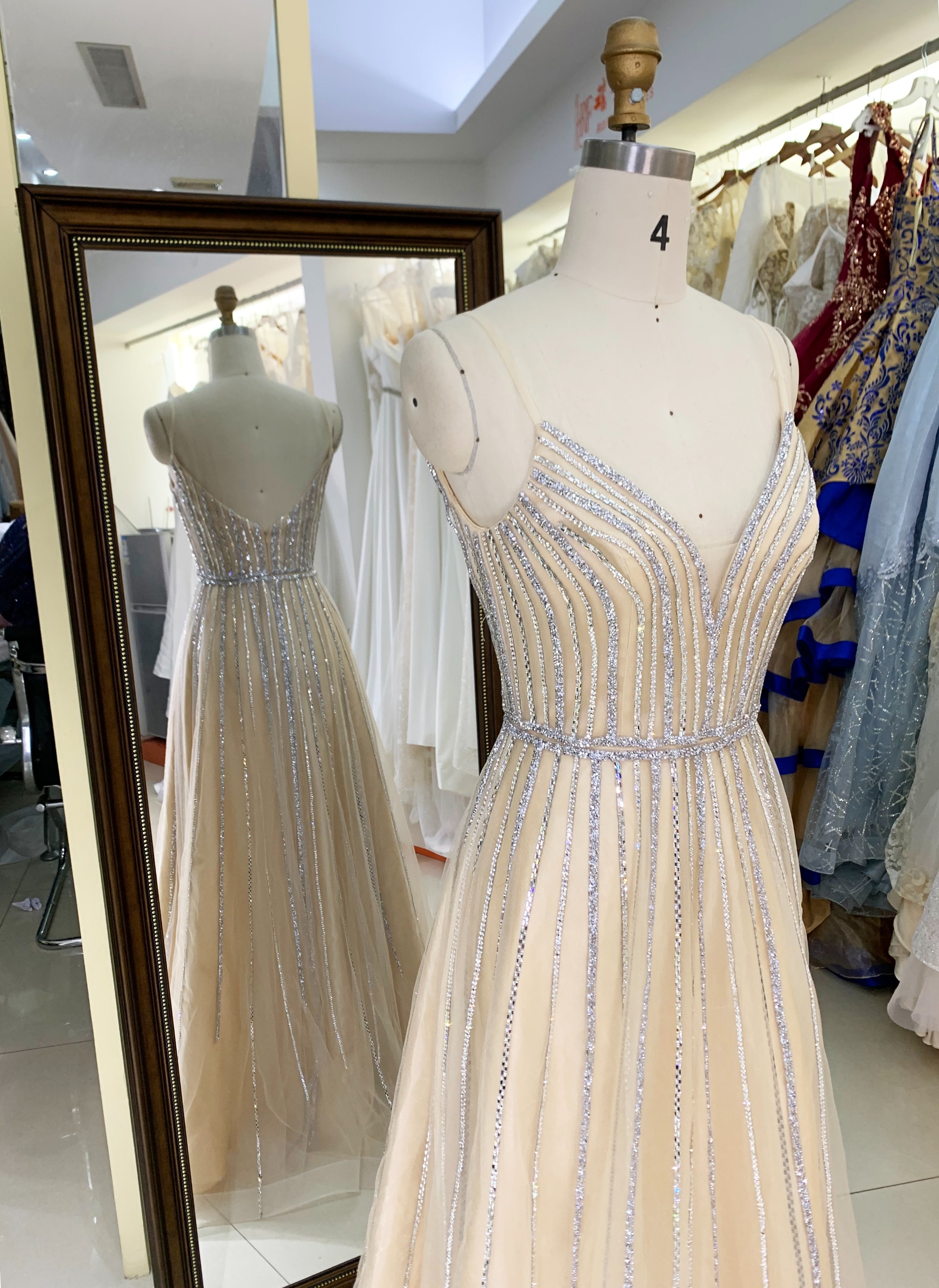 2025 Silver Champagne beading sleeveless A line wholesale prom evening dress 2025