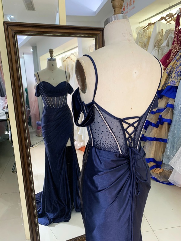 Wholesale navy off shoulder mermaid satin corset rhinestone pleated long gown prom evening dress 2025