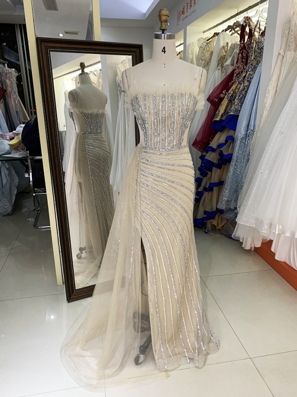 Wholesale silver champagne beading overskirt zipper up back sweetheart long gown evening prom dress 2025