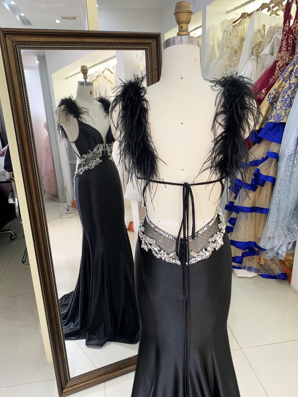 New luxury feather wholesale black prom dress teen long gowns evening for women 2025