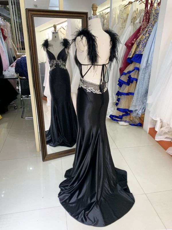 New luxury feather wholesale black prom dress teen long gowns evening for women 2025
