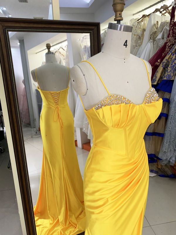 Wholesale new gold corset beading corset pleated satin lace up back side slit prom dresses 2025