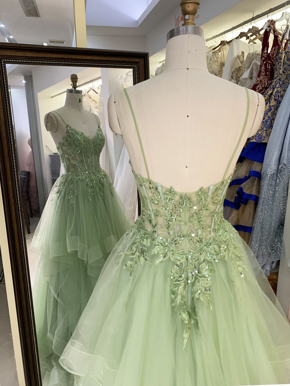 Wholesale corset mint green embroidery tulle ruffle skirt sleeveless zipper up back A line prom evening dresses 2025