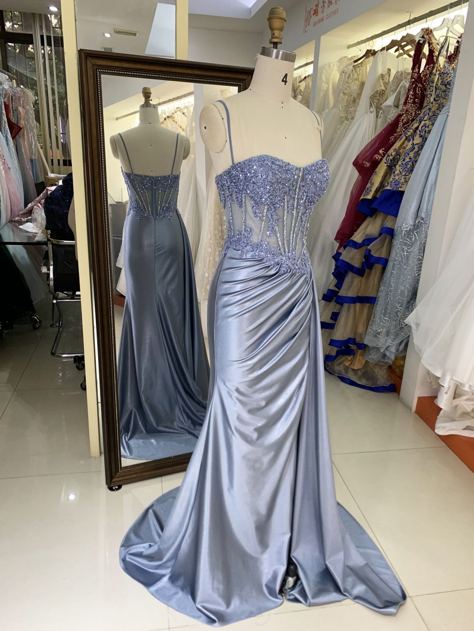 2025 wholesale corset dusty blue sleeveless embroidery hand pleated shiny satin overskirt mermaid prom evening dresses