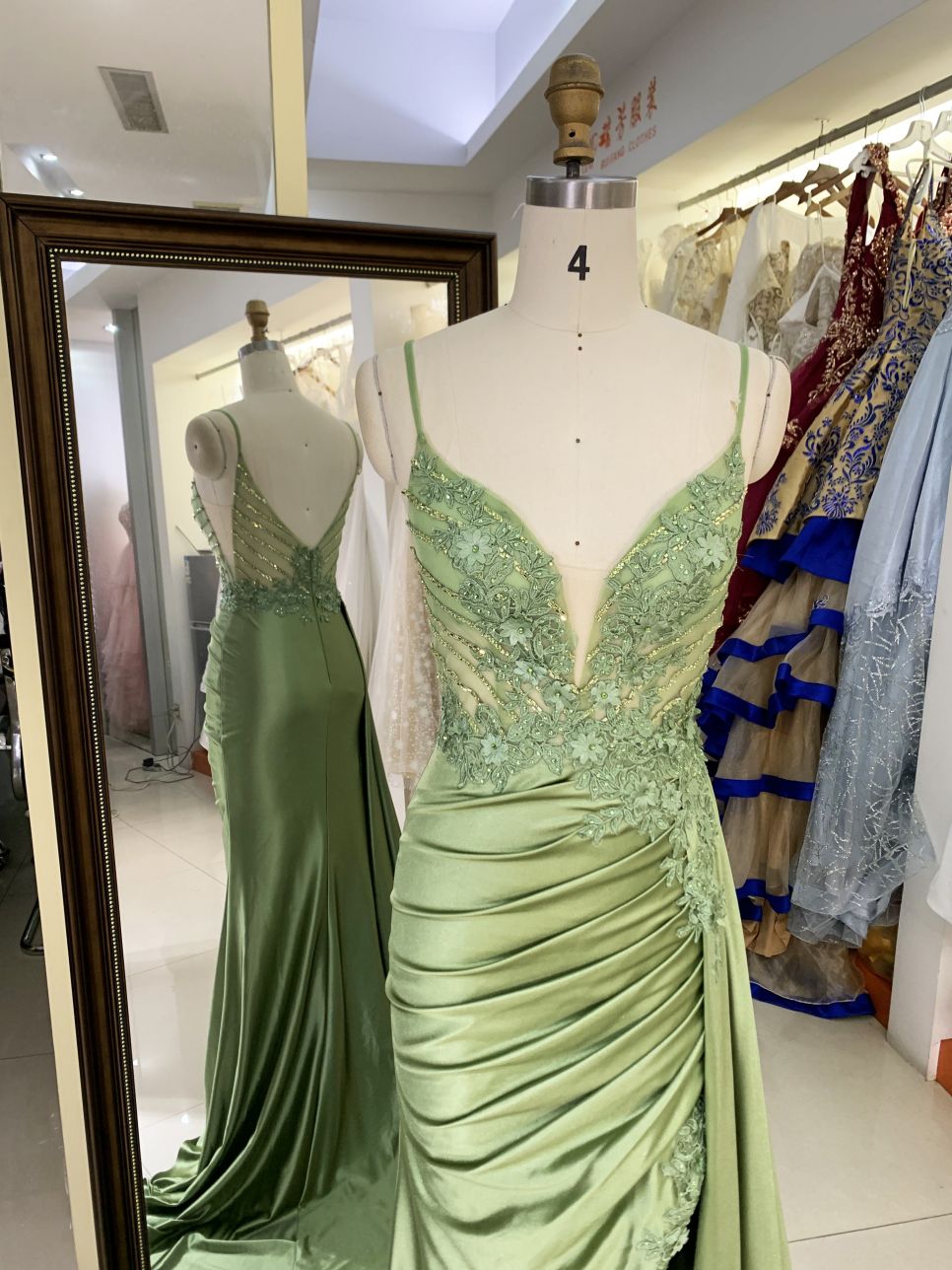 New beading chain floral wholesale long gowns evening V neck 2025 girl dress prom