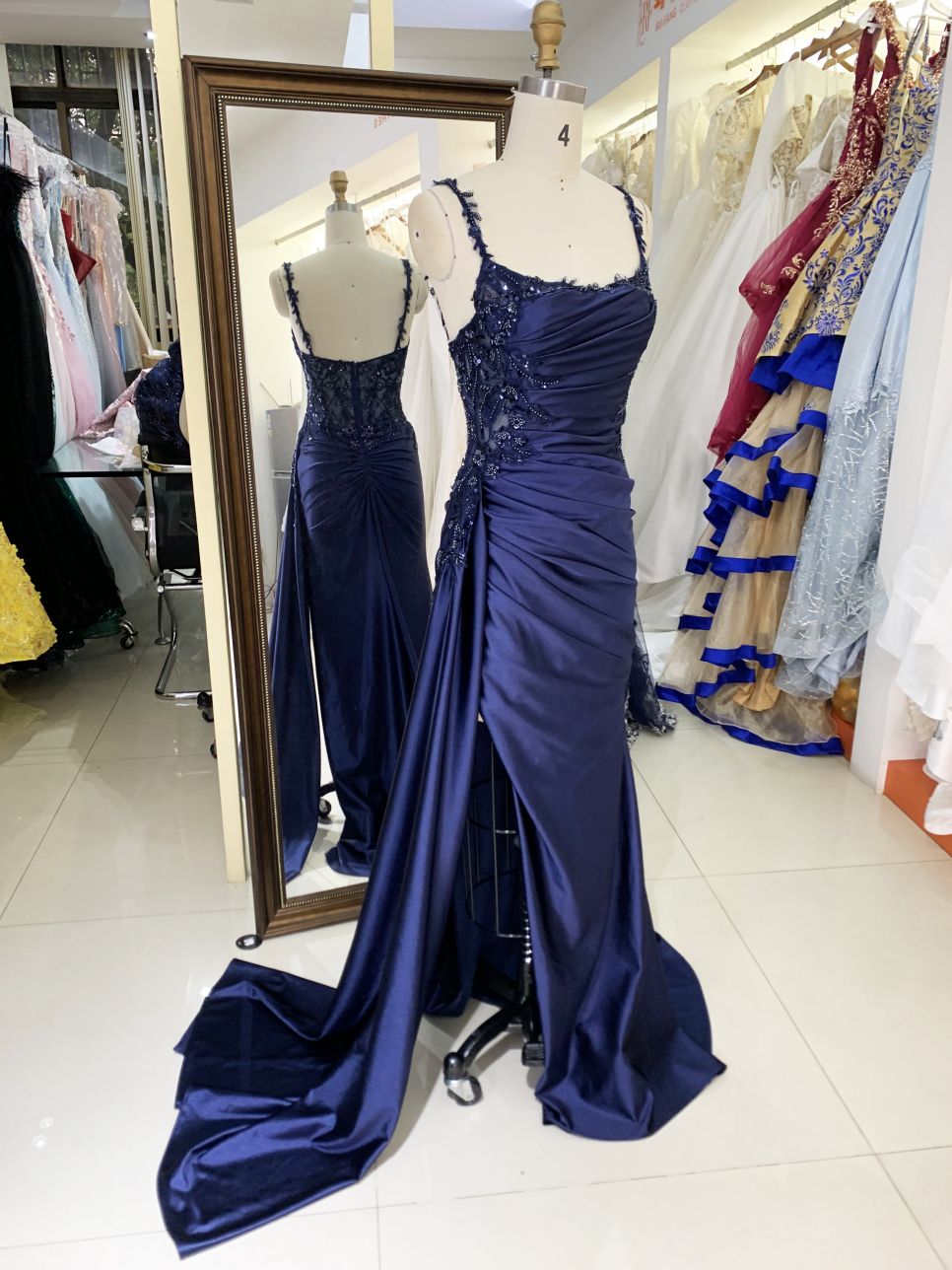 2025 New beading wholesale elegant long gowns navy evening dresses for prom dress girl