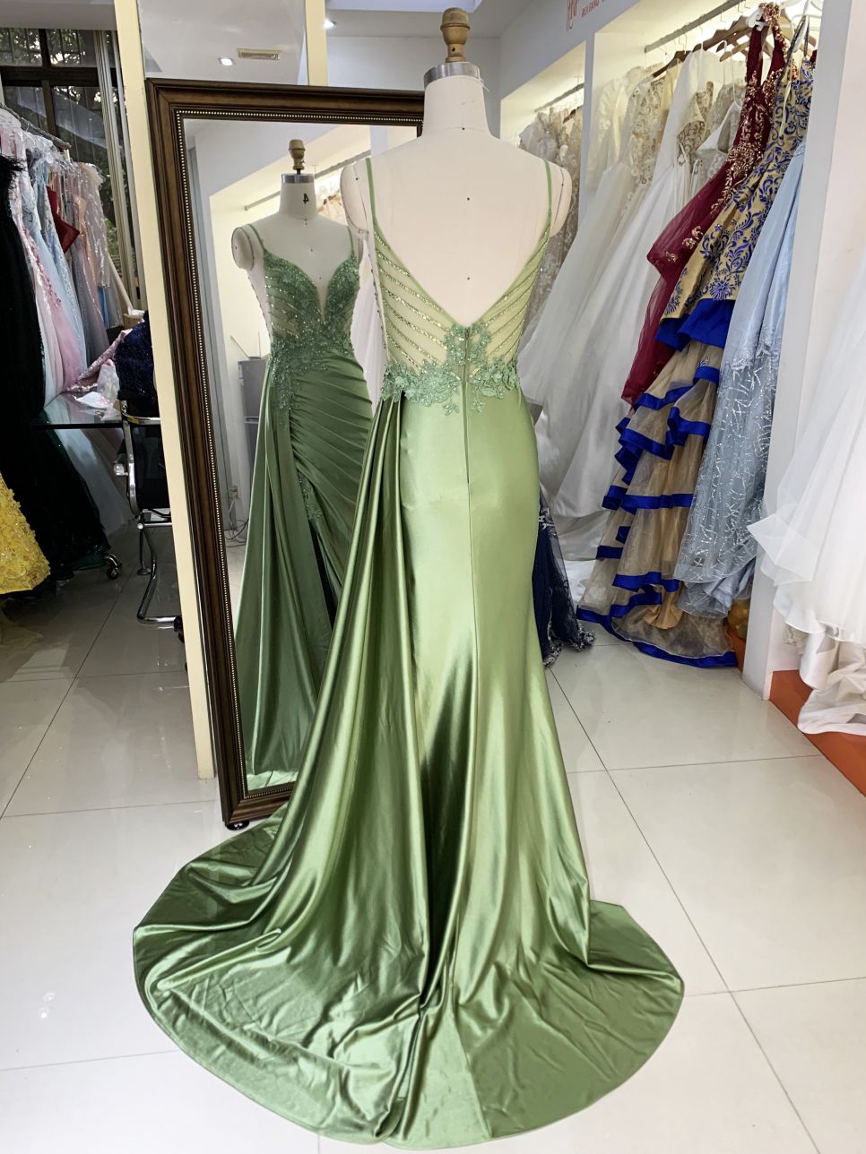 New beading chain floral wholesale long gowns evening V neck 2025 girl dress prom