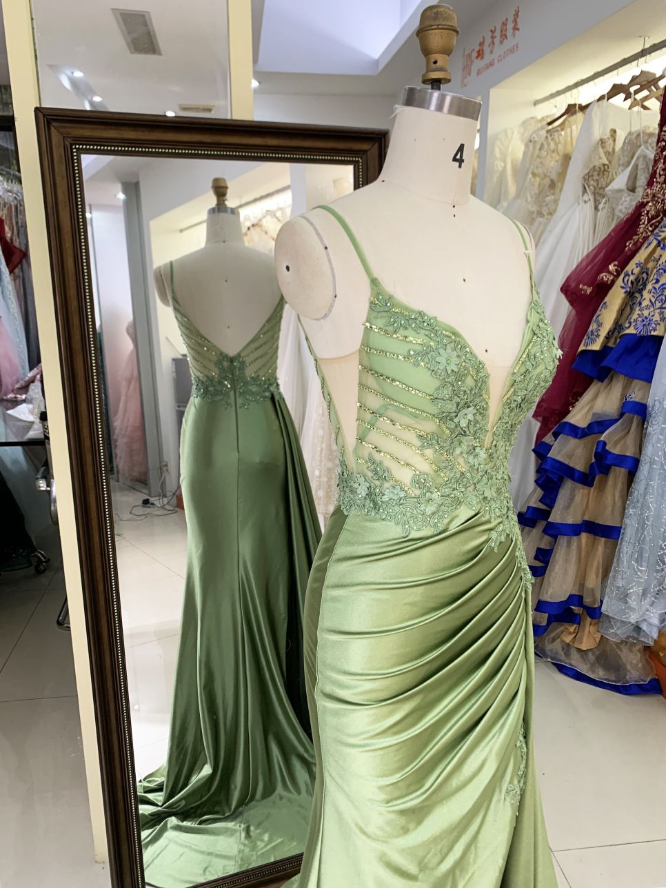 New beading chain floral wholesale long gowns evening V neck 2025 girl dress prom