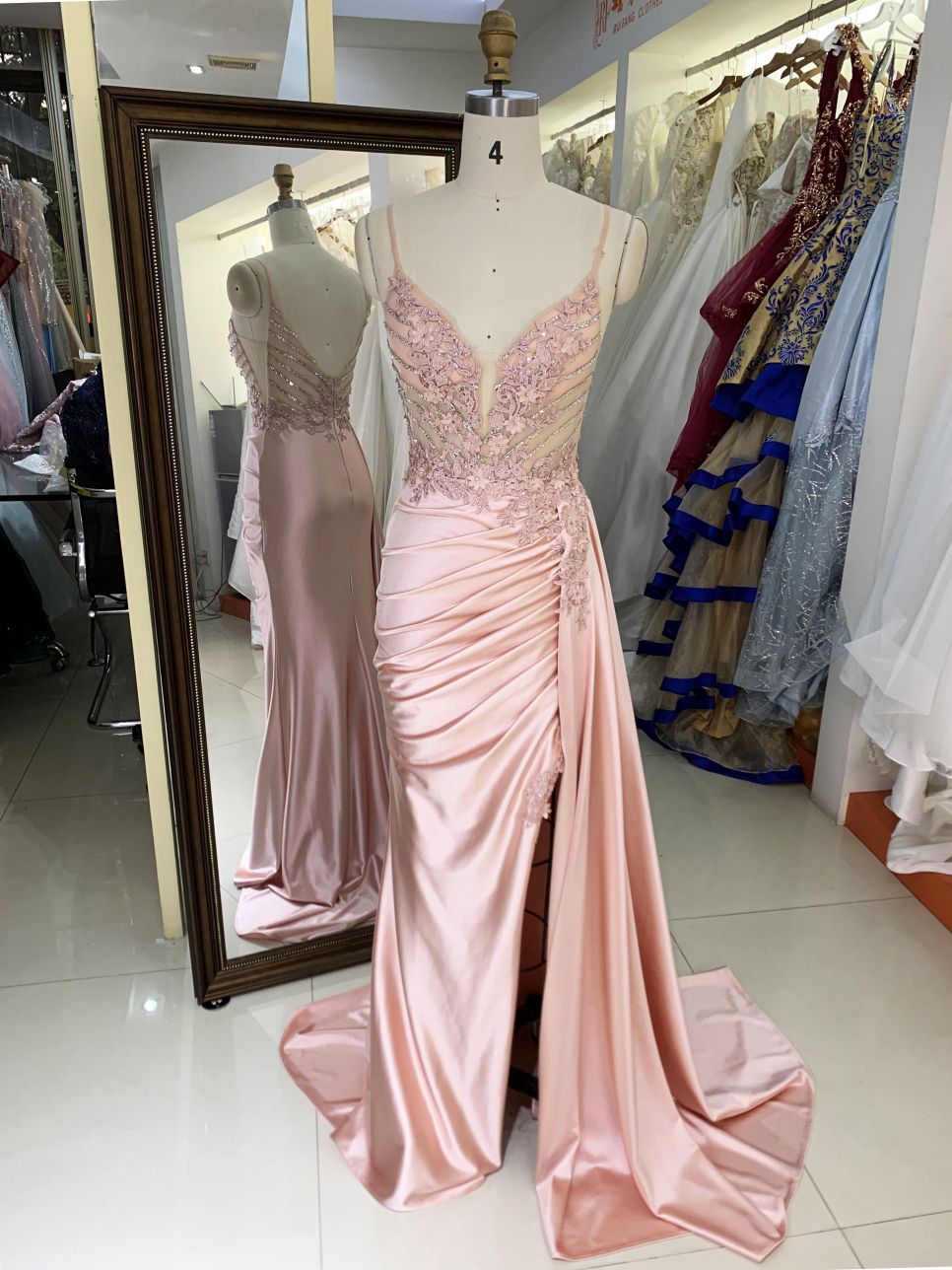 New beading chain floral wholesale long gowns evening V neck 2025 girl dress prom