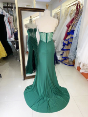 Wholesale see through corset emerald green sleeveless beading pleated shiny satin mermaid prom evening dresses