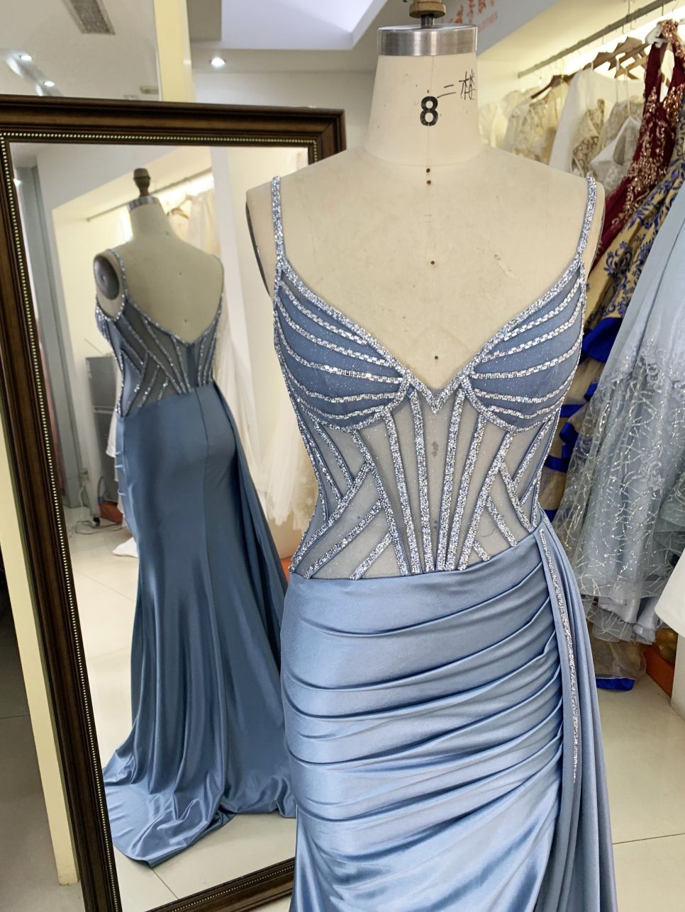 New luxury wholesale smoky blue chain beading long gowns evening dresses women for teen girls 2025
