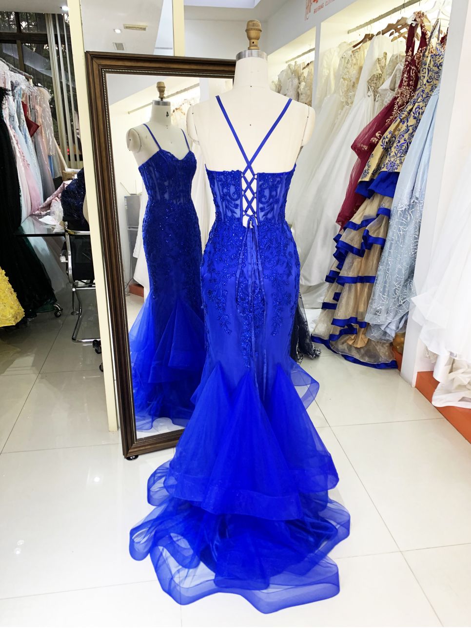 New embroidery flower boning royal blue elegant wholesale long gowns evening prom dress 2025