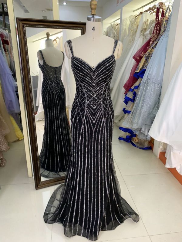 Wholesale black with silver beading chain sleeveless deep V zipper up back tulle mermaid prom evening dresses