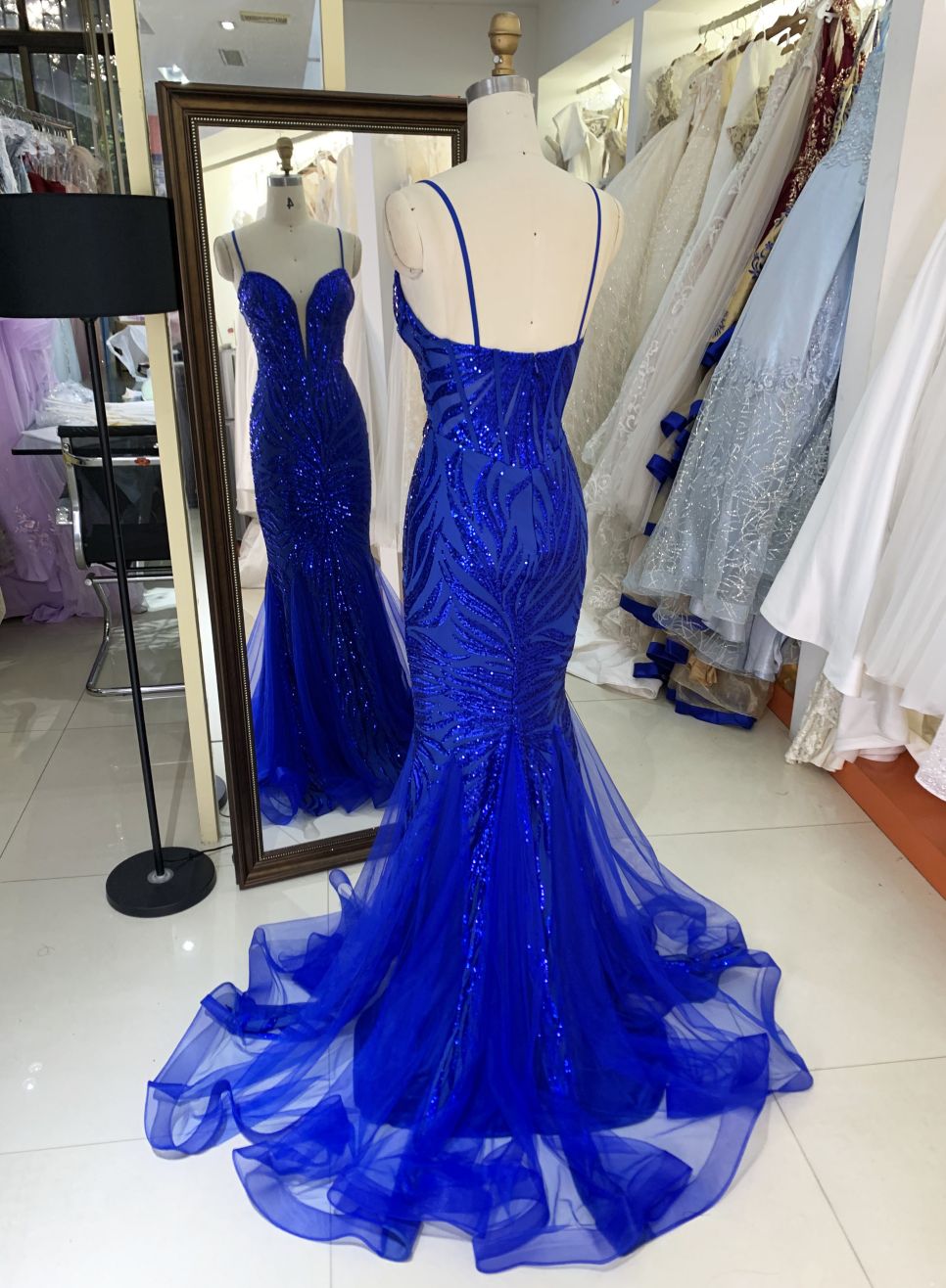 Women wholesale sequin royal blue slim V-neck plus size sparkly evening night prom dresses for girl 2025
