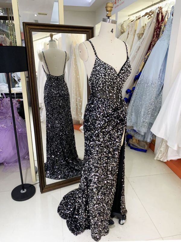2025 New style elegant V-neck sequins contrast color zipper back women's evening dress slim left leg slit dress