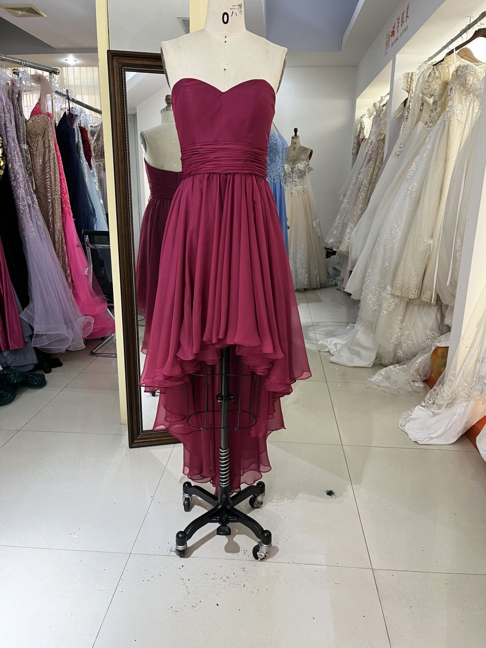 2025 New fashion strapless teal blue chiffon sweetheart pleated dress modern party trend design evening dress