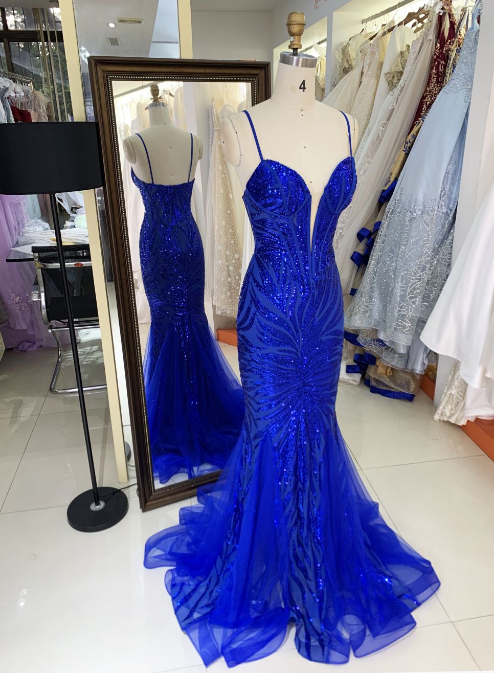 Women wholesale sequin royal blue slim V-neck plus size sparkly evening night prom dresses for girl 2025