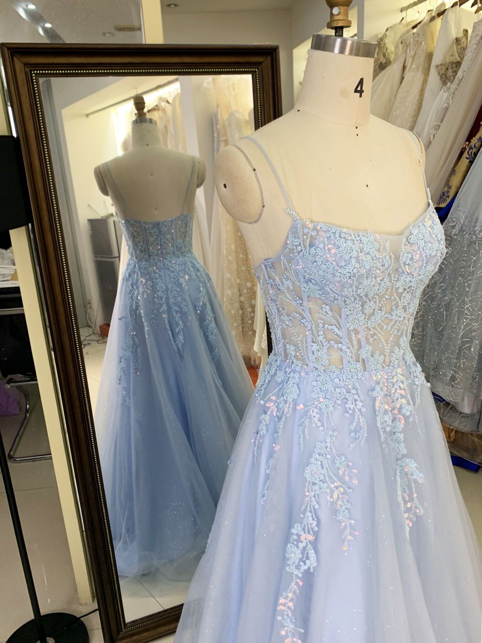2025 Latest custom luxurious three-dimensional embroidered flower lace A-Line skirt new design evening prom dress