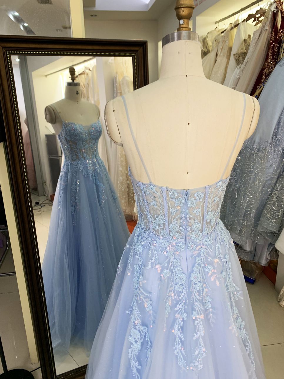 2025 Latest custom luxurious three-dimensional embroidered flower lace A-Line skirt new design evening prom dress
