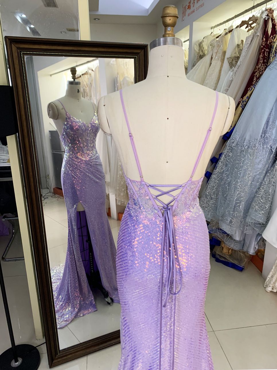 2025 New style lilac V-neck Sleeveless Sequins fabric Slit Women's evening dress elegant prom dress