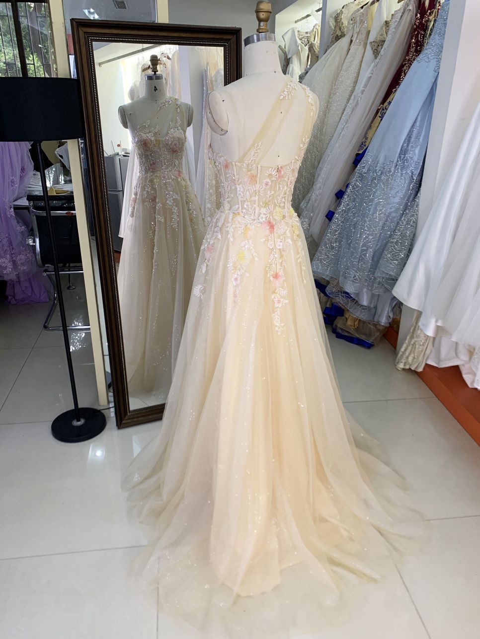 2025 New style elegant contrast color one shoulder A-Line skirt zipper back boning design women's evening dress