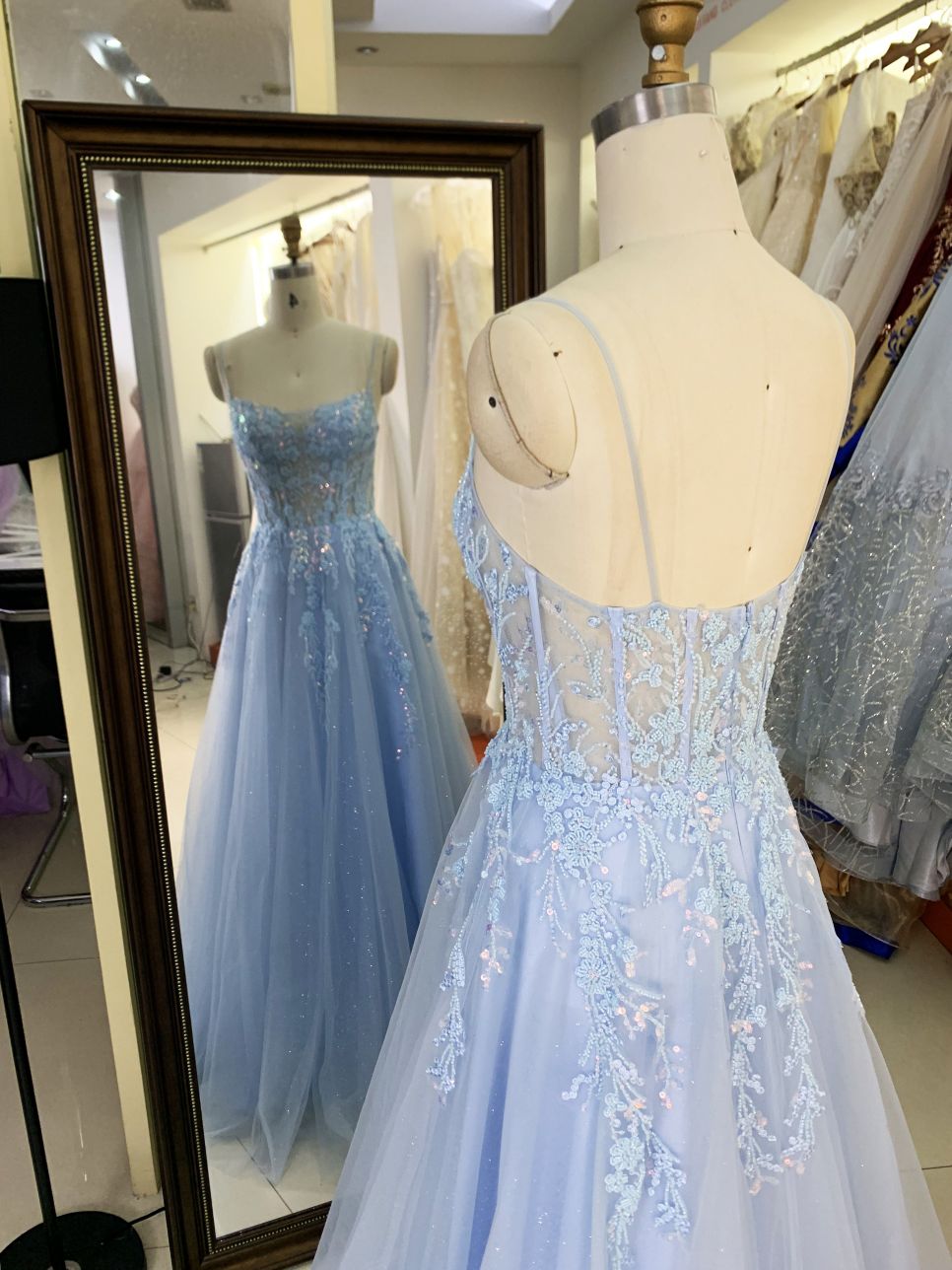 2025 Latest custom luxurious three-dimensional embroidered flower lace A-Line skirt new design evening prom dress