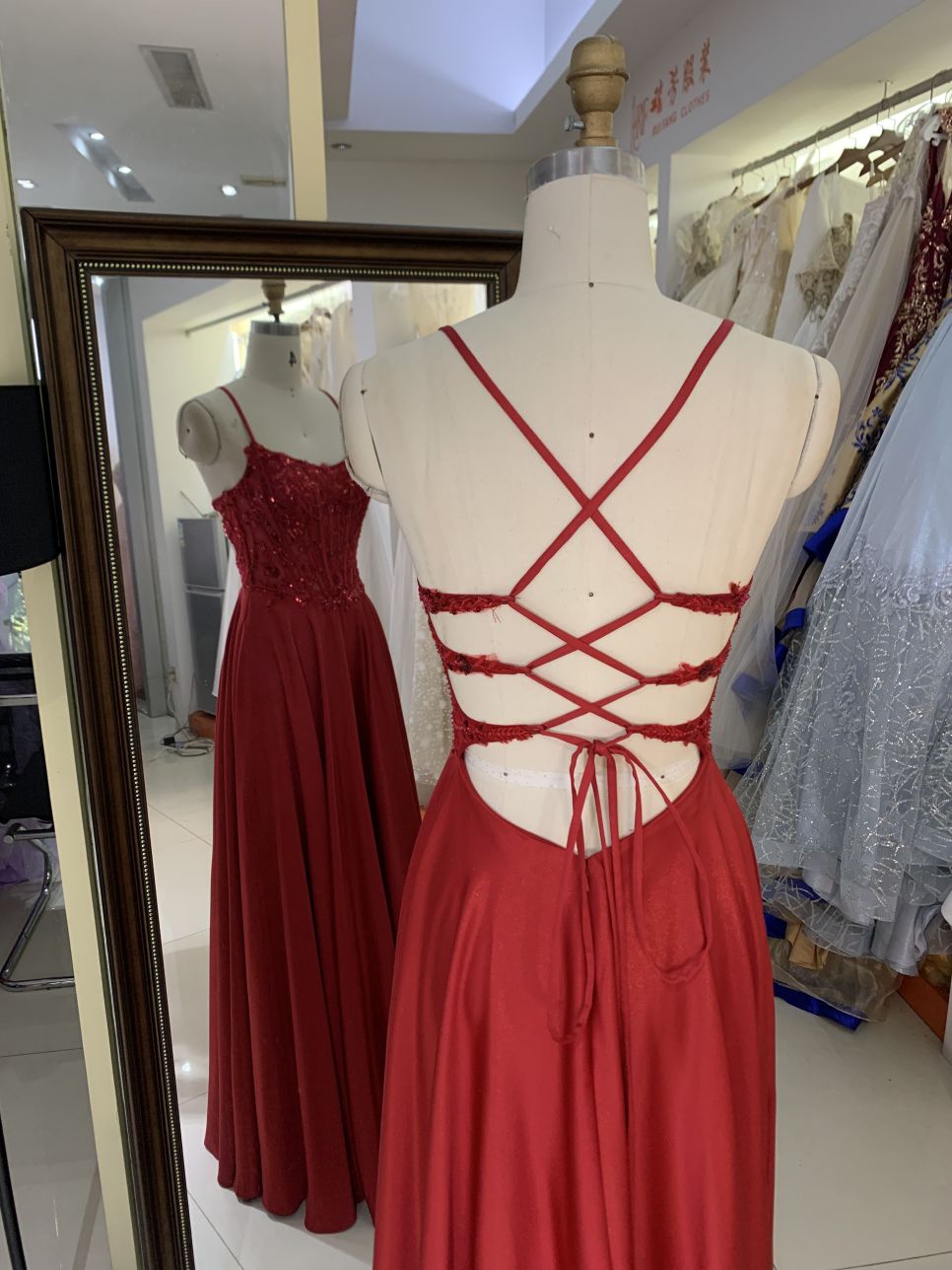 Wholesale red corset sleeveless embroidery sequin shiny satin lace up back A line prom bridesmaid dresses